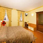 Hotel Ponte Di Nava 3*