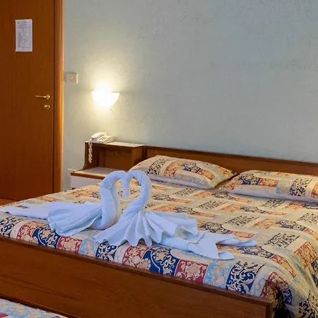 Ponte Di Nava ホテル Ormea