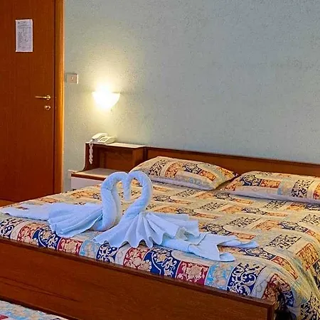 Hotel Ponte Di Nava